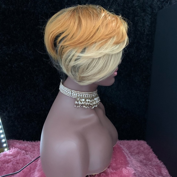 Effortless “Put On & Go” Auburn/Blonde/Black Mix Synthetic Wig for Daily Wear… - Picture 3 of 5